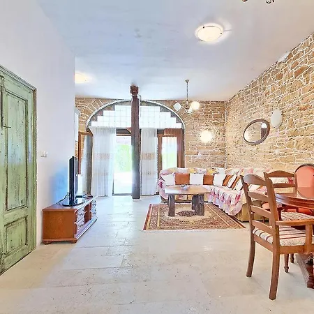Aurelia * Barat (Porec)