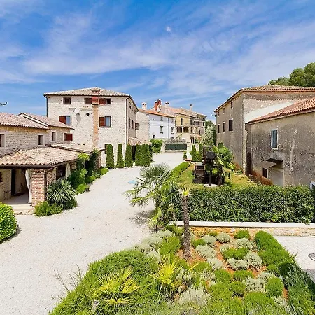 Vila Aurelia *