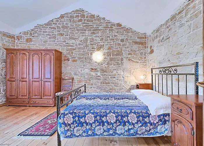 Aurelia Villa Barat (Porec)